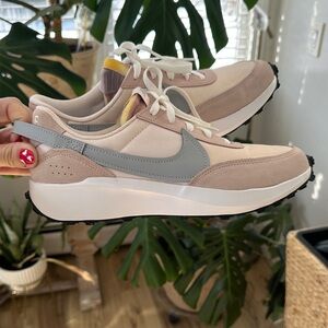 Nike Women's waffle debut “pink oxford” Athletics in Pink, White and Gray W10.5